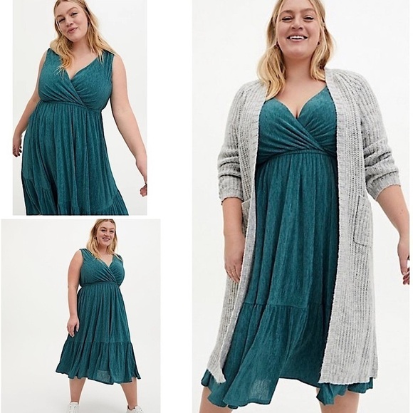 Torrid Crinkle Knit Surplice Midi Tiered Skater Dress Pine Green 3X 22-24 - Picture 1 of 9
